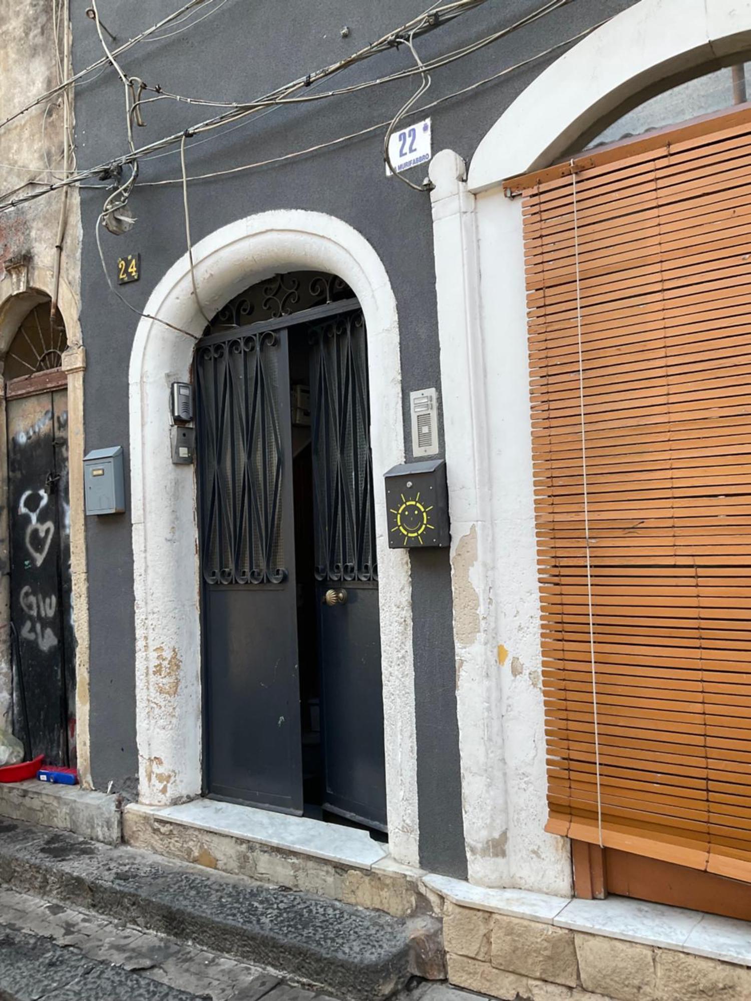 Al Chiaro Di Luna Κατάνια Εξωτερικό φωτογραφία